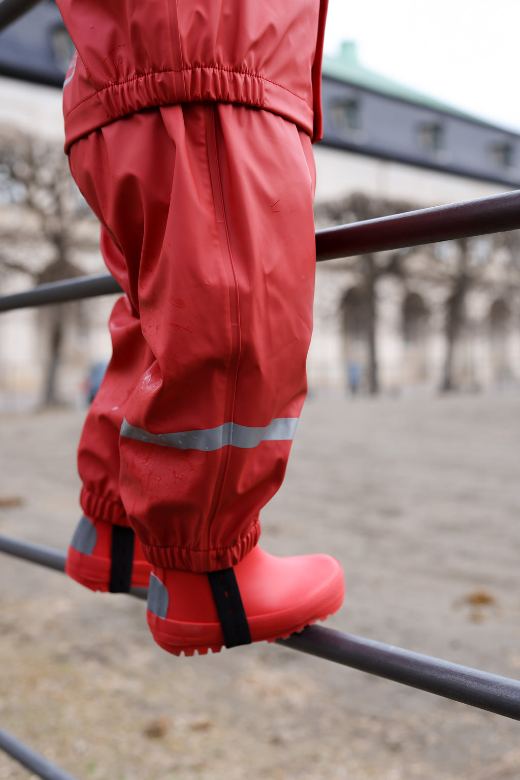 Regenbekleidung von Mikk-Line – Cranberry